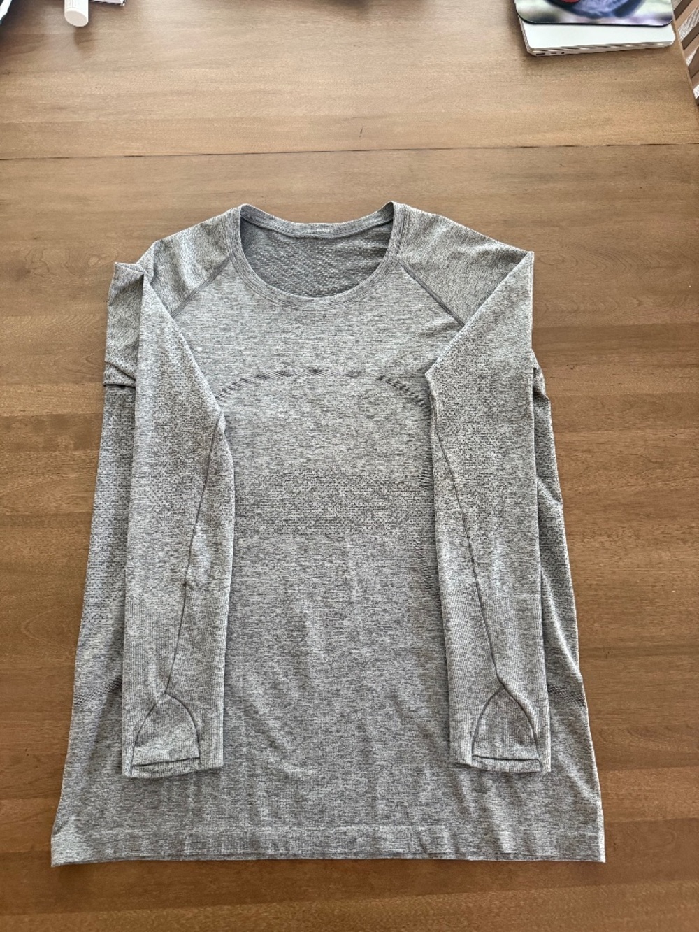 Lululemon Swiftly Tech Long-Sleeve Shirt 2.0 *Hip Length*